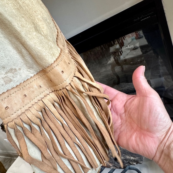 Vintage Fringe Leather Jacket size small but fits a medium also - Picture 4 of 9